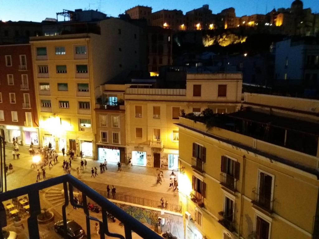 Le vie dello shopping di sera